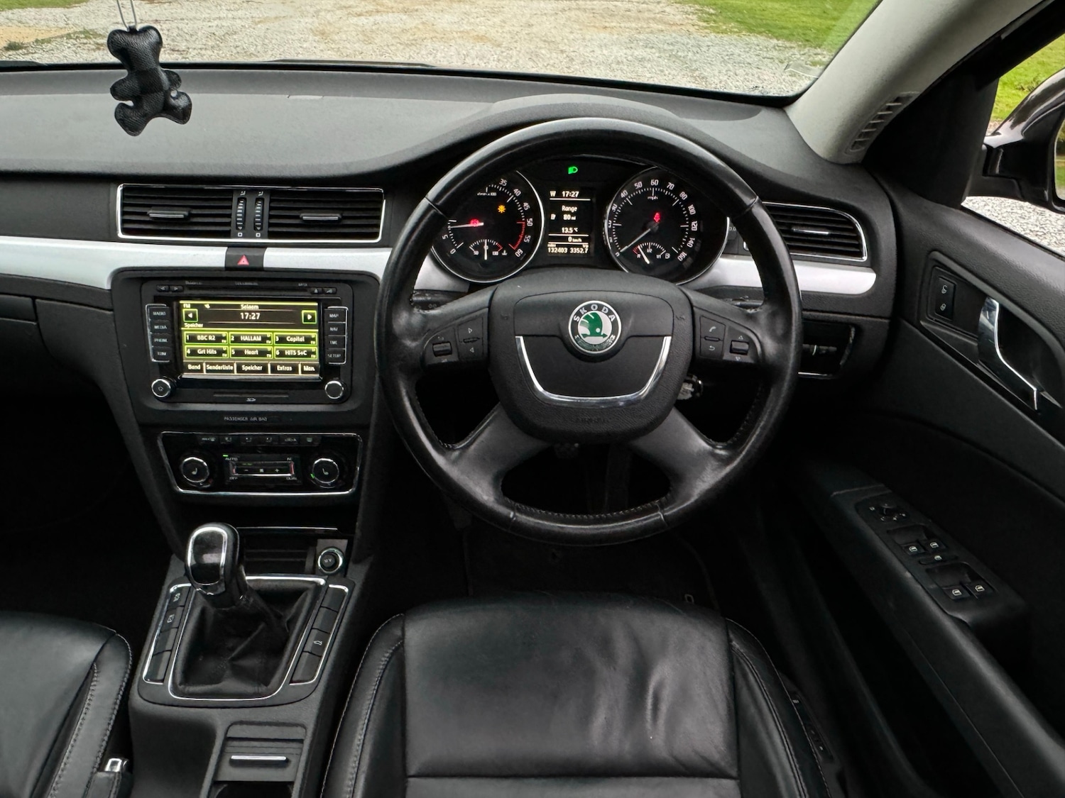 Used Skoda Superb 2012 for sale - 76407248: Photo 28