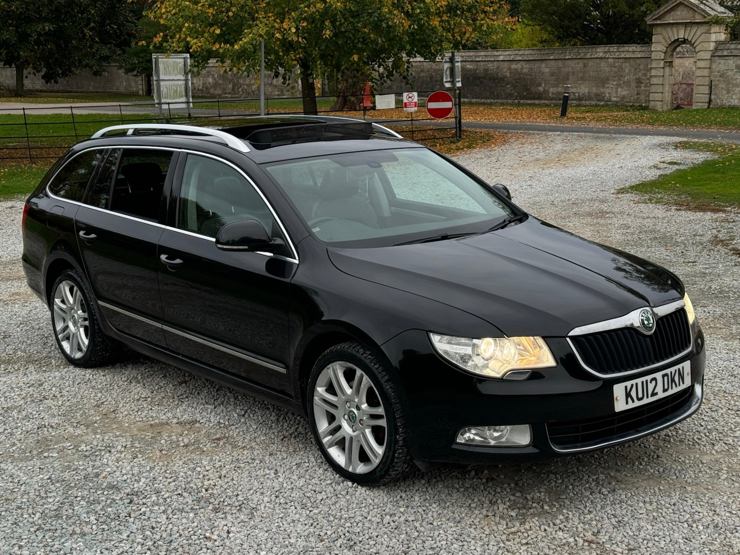 Used Skoda Superb 2012 for sale - 76407248: Photo 6
