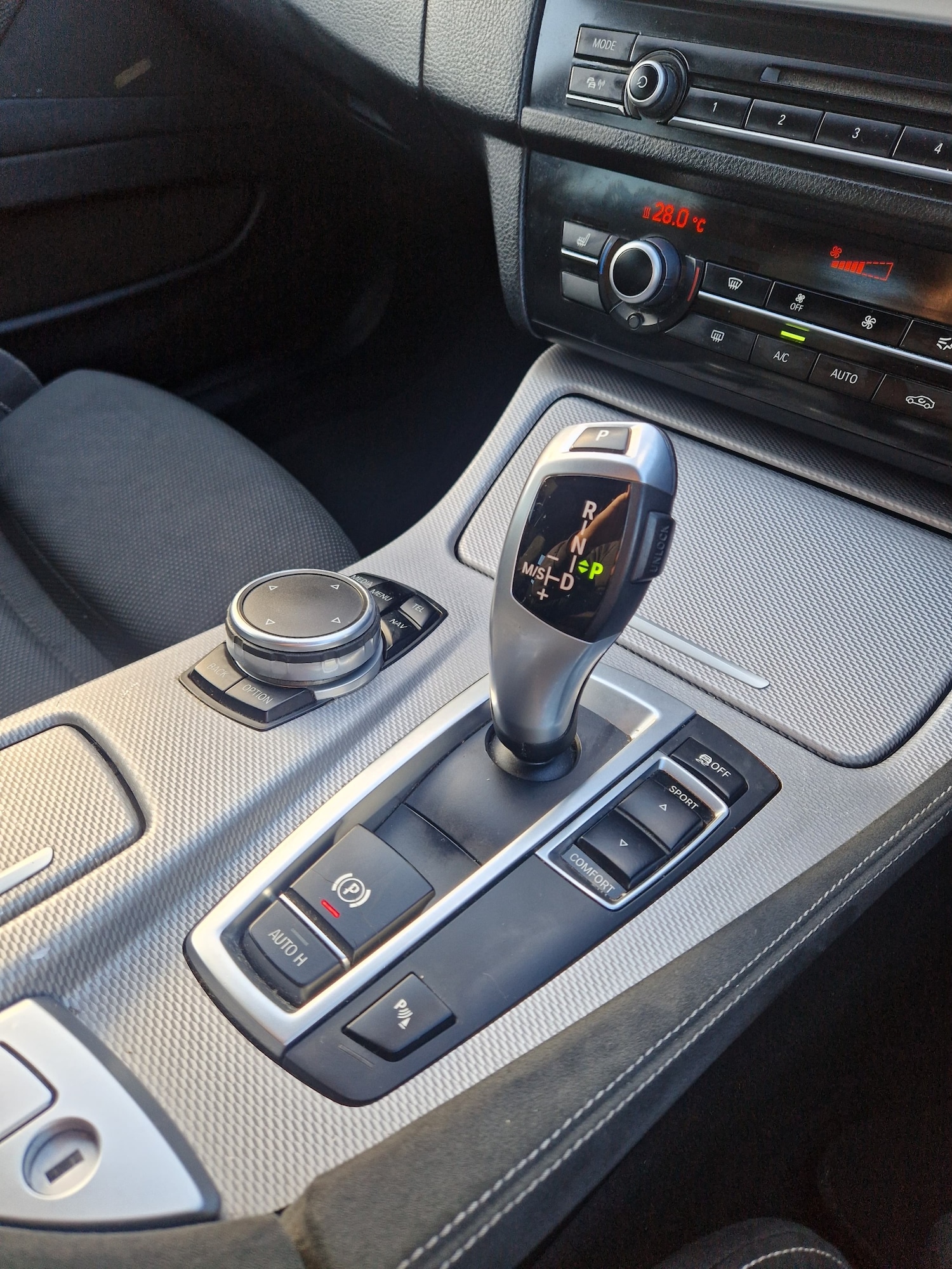 Used BMW 5 Series 2015 for sale - 76741601: Photo 28