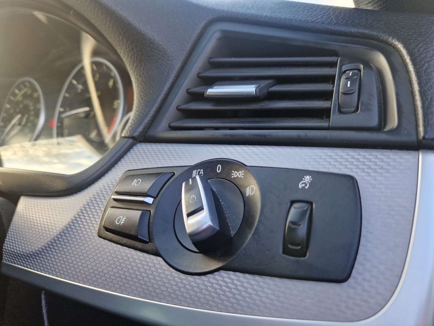 Used BMW 5 Series 2015 for sale - 76741601: Photo 29