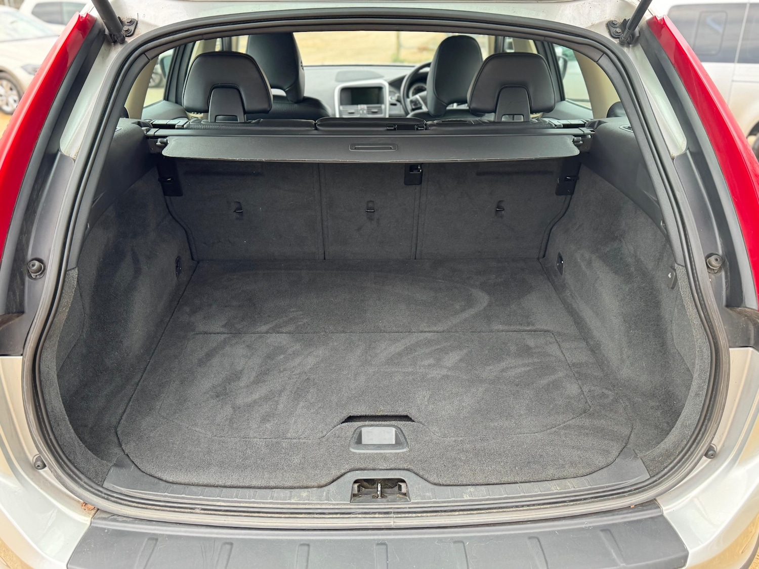 Used Volvo XC60 2011 for sale - 78060740: Photo 11