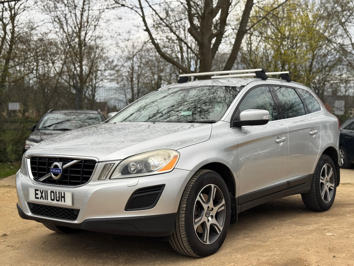 Used Volvo XC60 2011 for sale - 78060740: Photo 2
