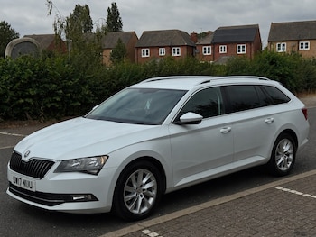 Used Skoda Superb 2017 for sale - 79307438: Photo