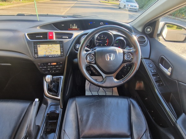 Used Honda Civic 2014 for sale - 76206142: Photo 15