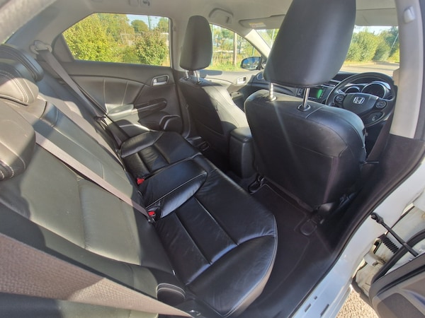 Used Honda Civic 2014 for sale - 76206142: Photo 18