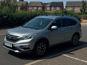 Used Honda CR-V 2017 for sale - 79232077: Photo