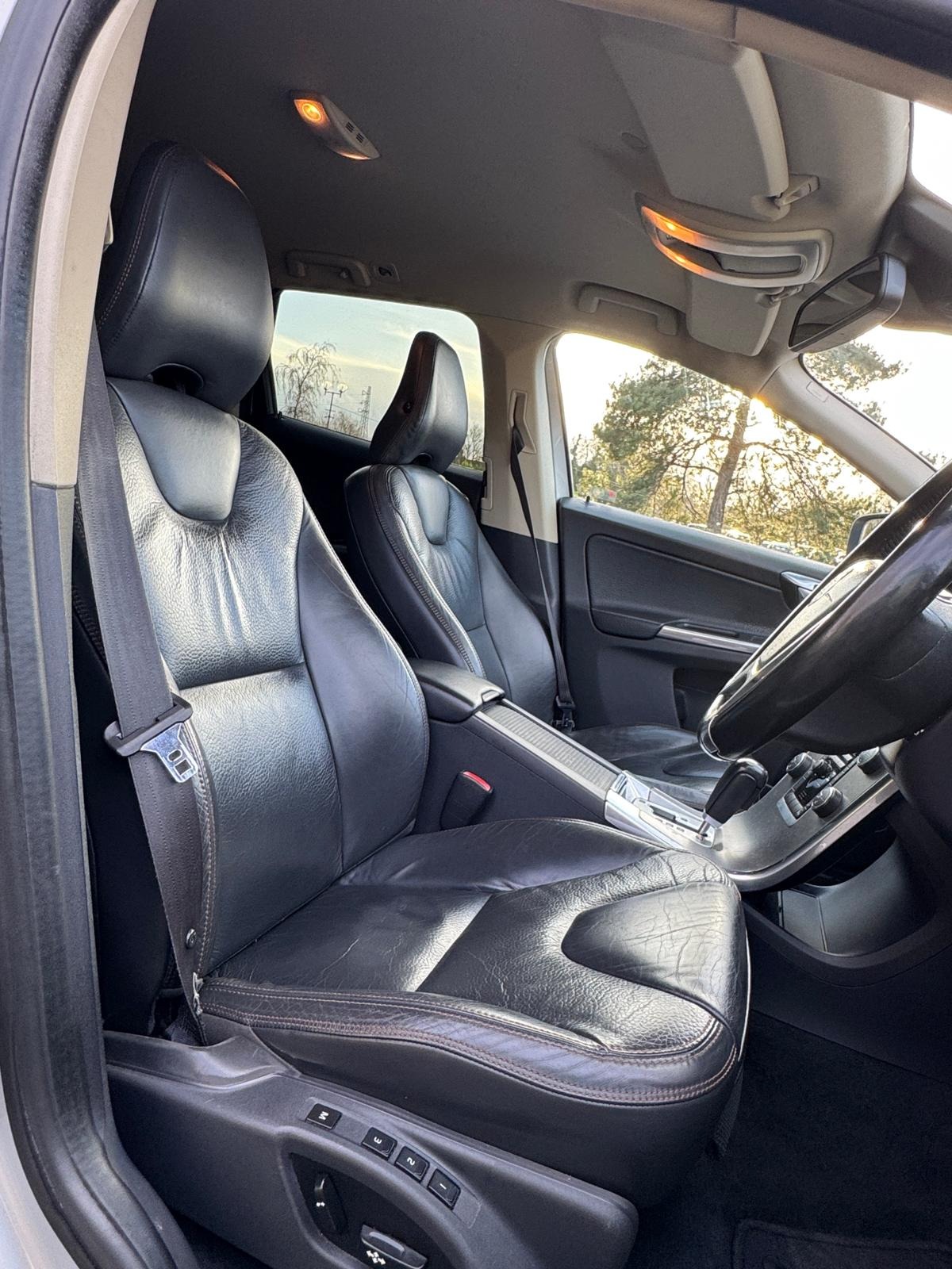 Used Volvo XC60 2012 for sale - 77379284: Photo 16