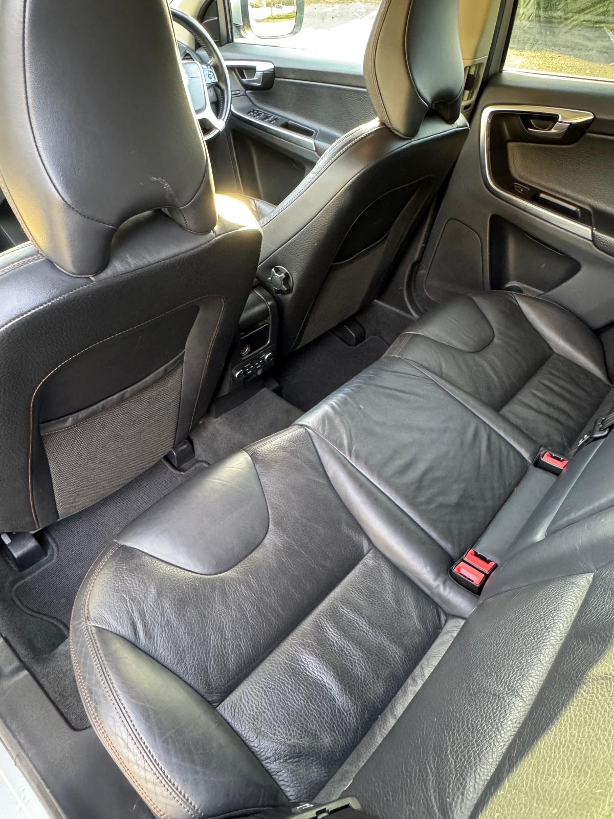 Used Volvo XC60 2012 for sale - 77379284: Photo 19