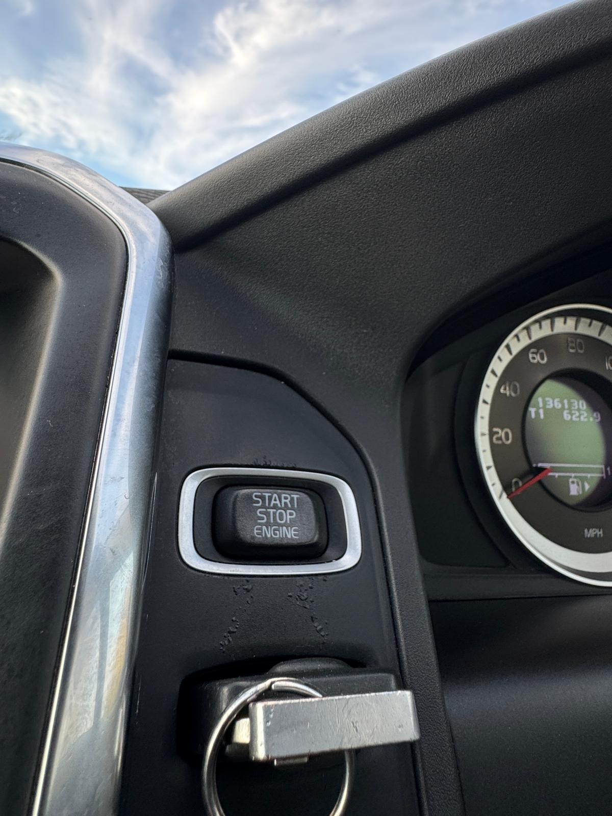 Used Volvo XC60 2012 for sale - 77379284: Photo 31