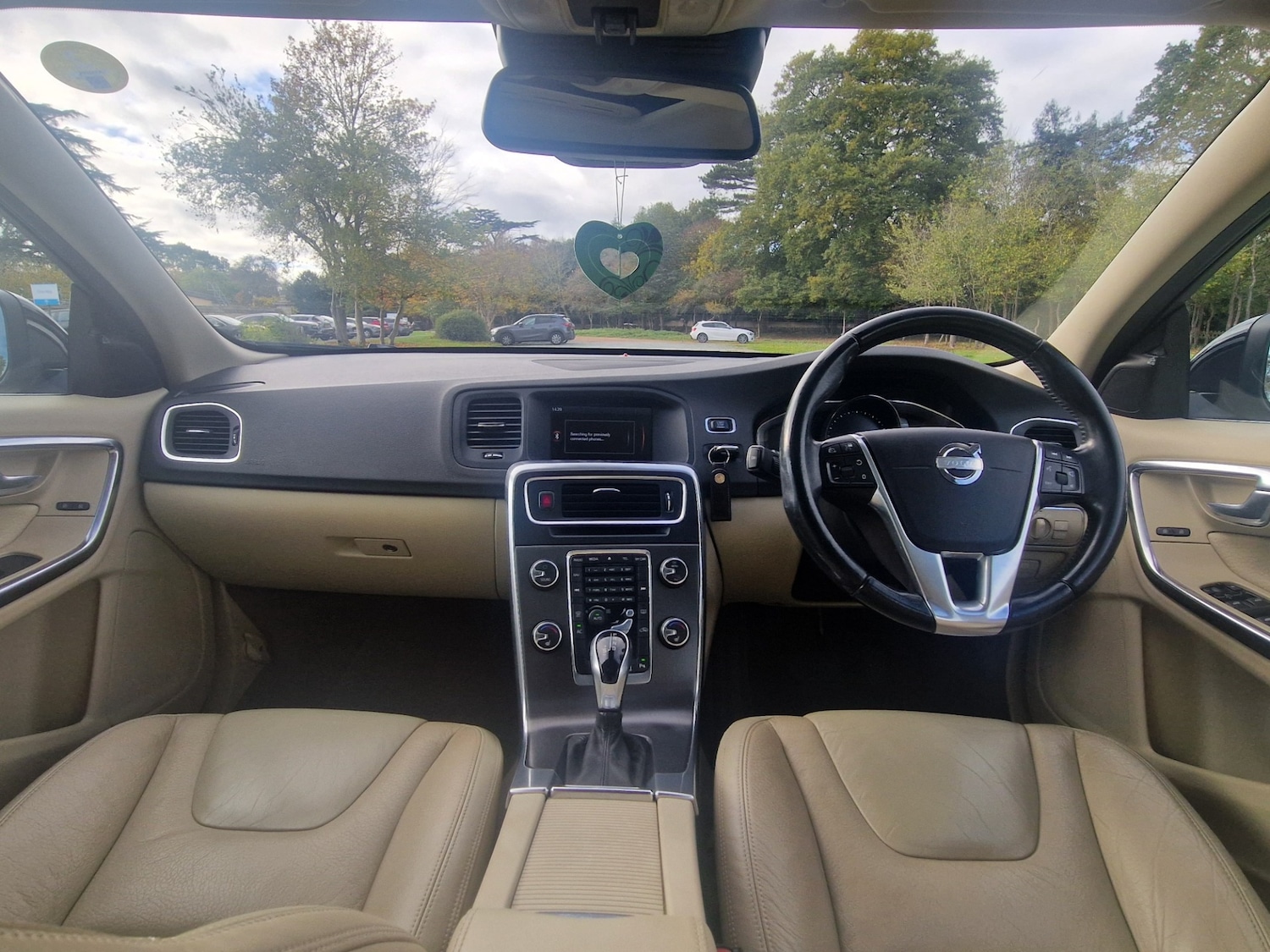 Used Volvo V60 2013 for sale - 76362979: Photo 20