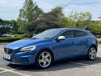 Used Volvo V40 2017 for sale - 78534950: Photo