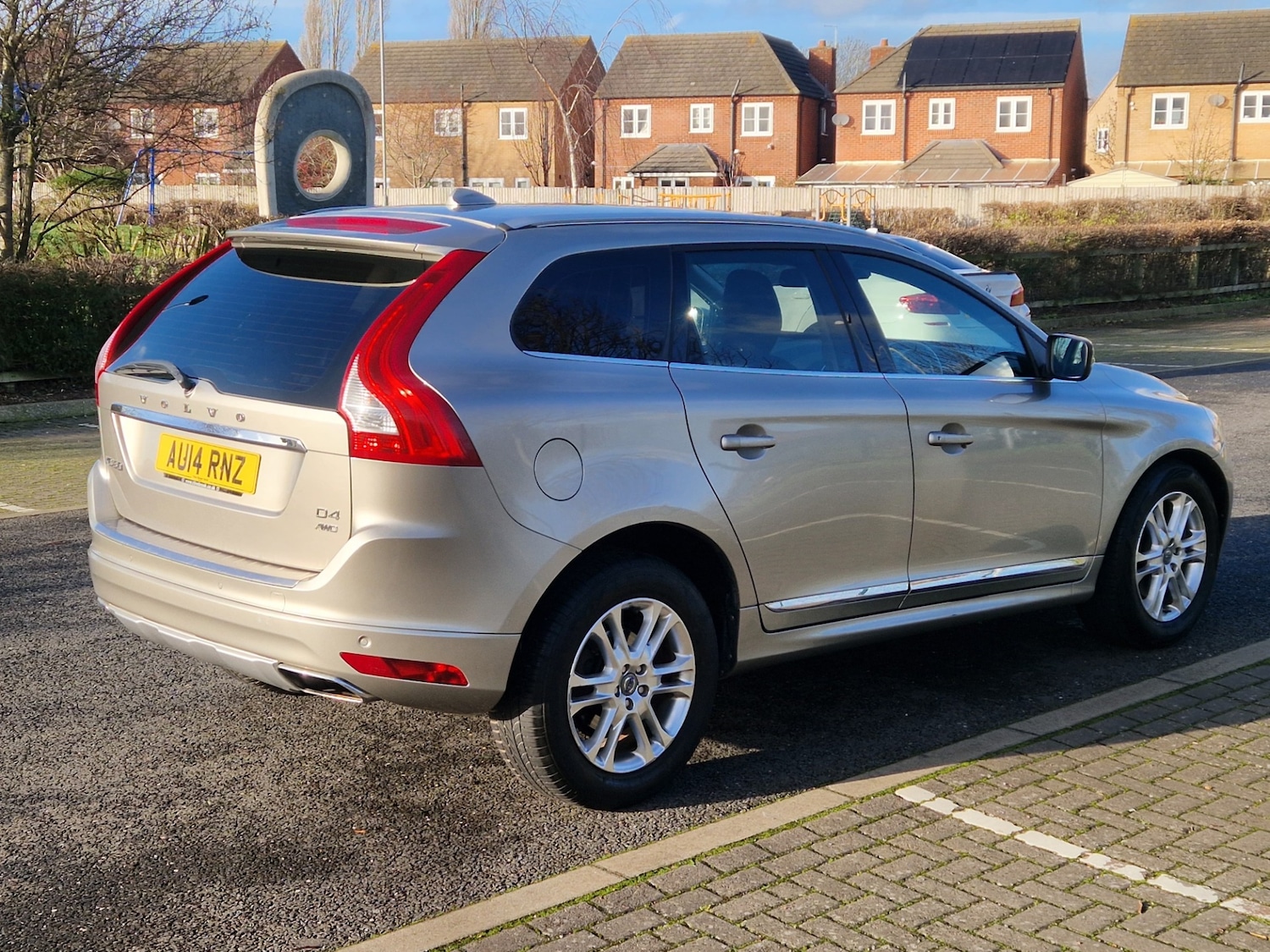 Used Volvo XC60 2014 for sale - 76741610: Photo 10