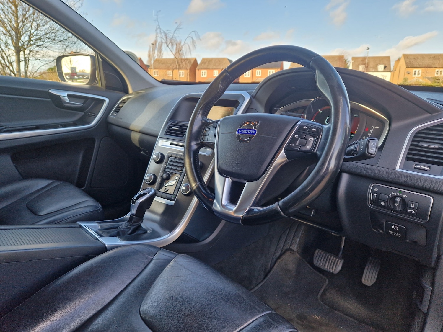 Used Volvo XC60 2014 for sale - 76741610: Photo 22