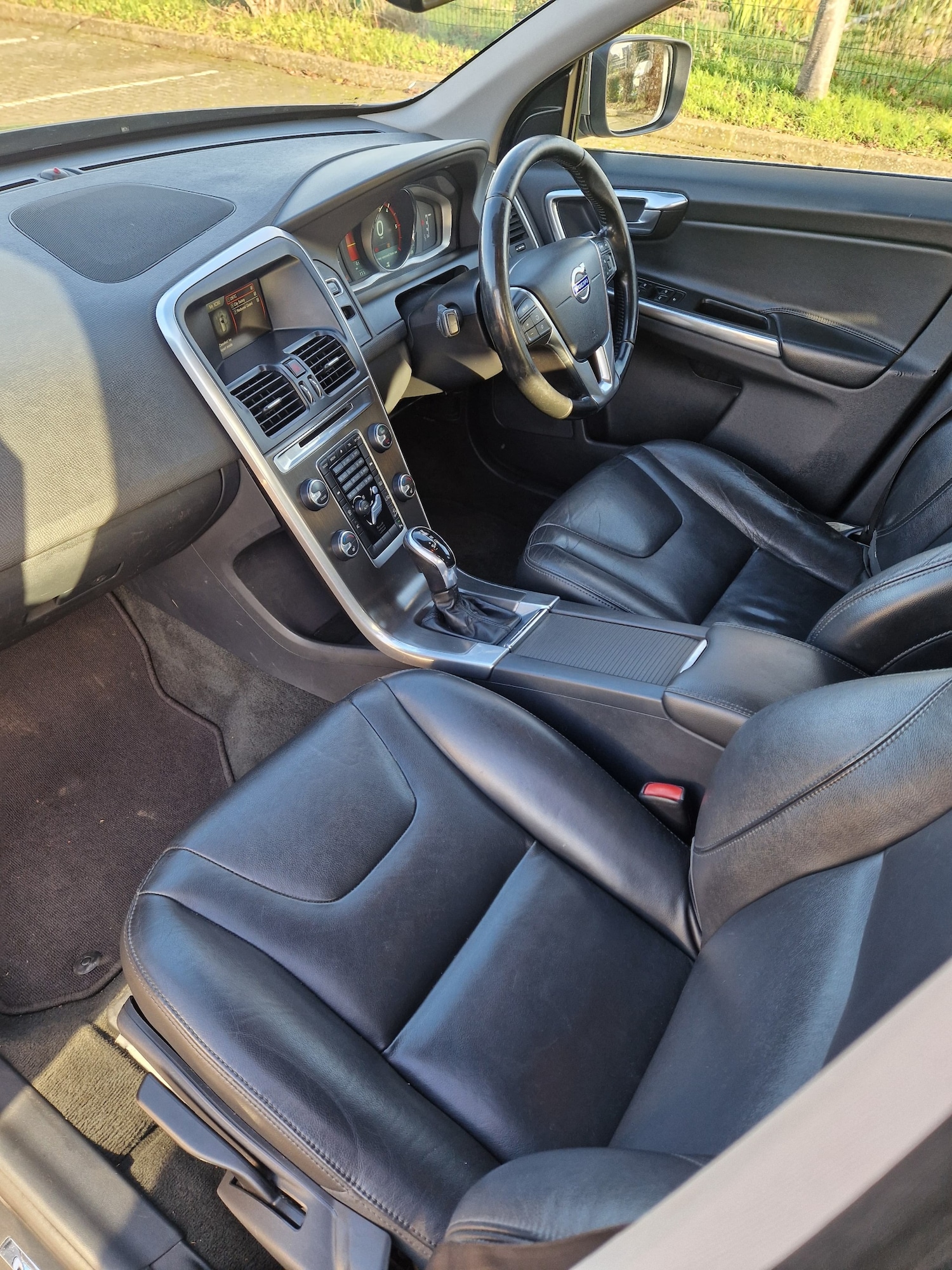 Used Volvo XC60 2014 for sale - 76741610: Photo 24