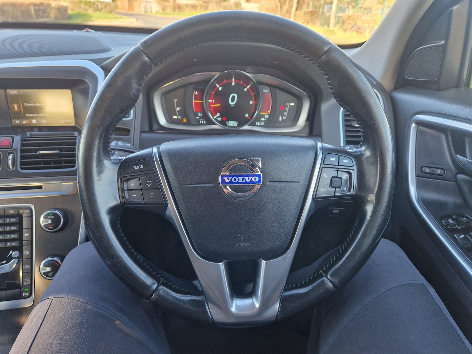 Used Volvo XC60 2014 for sale - 76741610: Photo 31