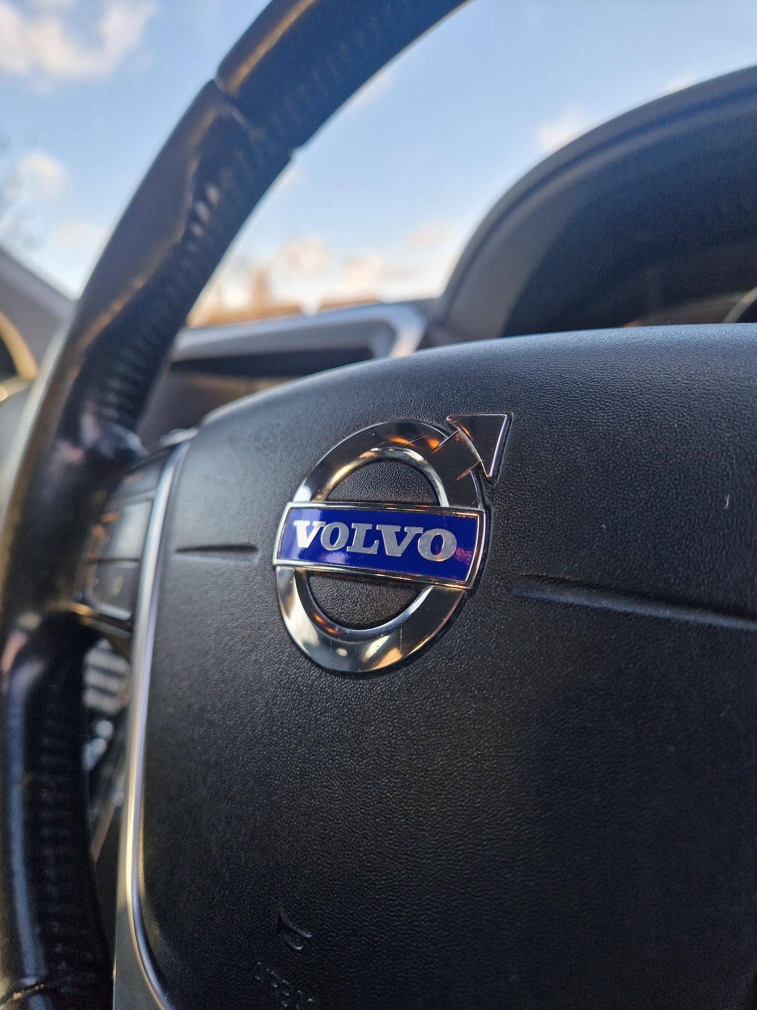 Used Volvo XC60 2014 for sale - 76741610: Photo 32