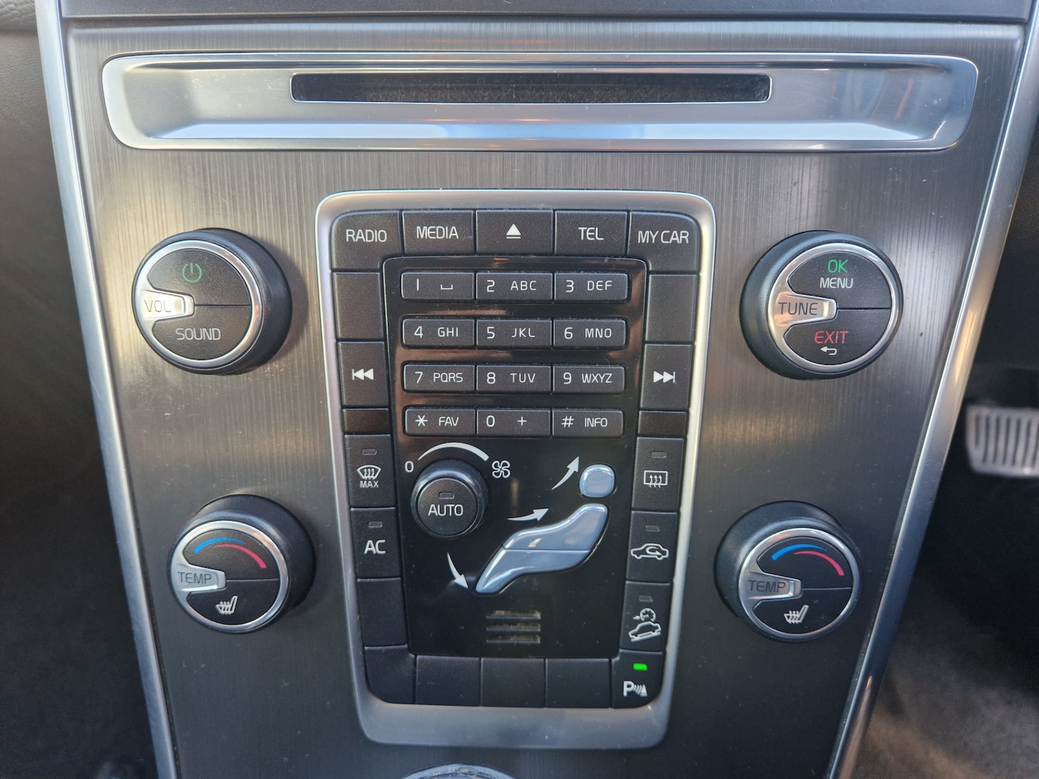 Used Volvo XC60 2014 for sale - 76741610: Photo 35