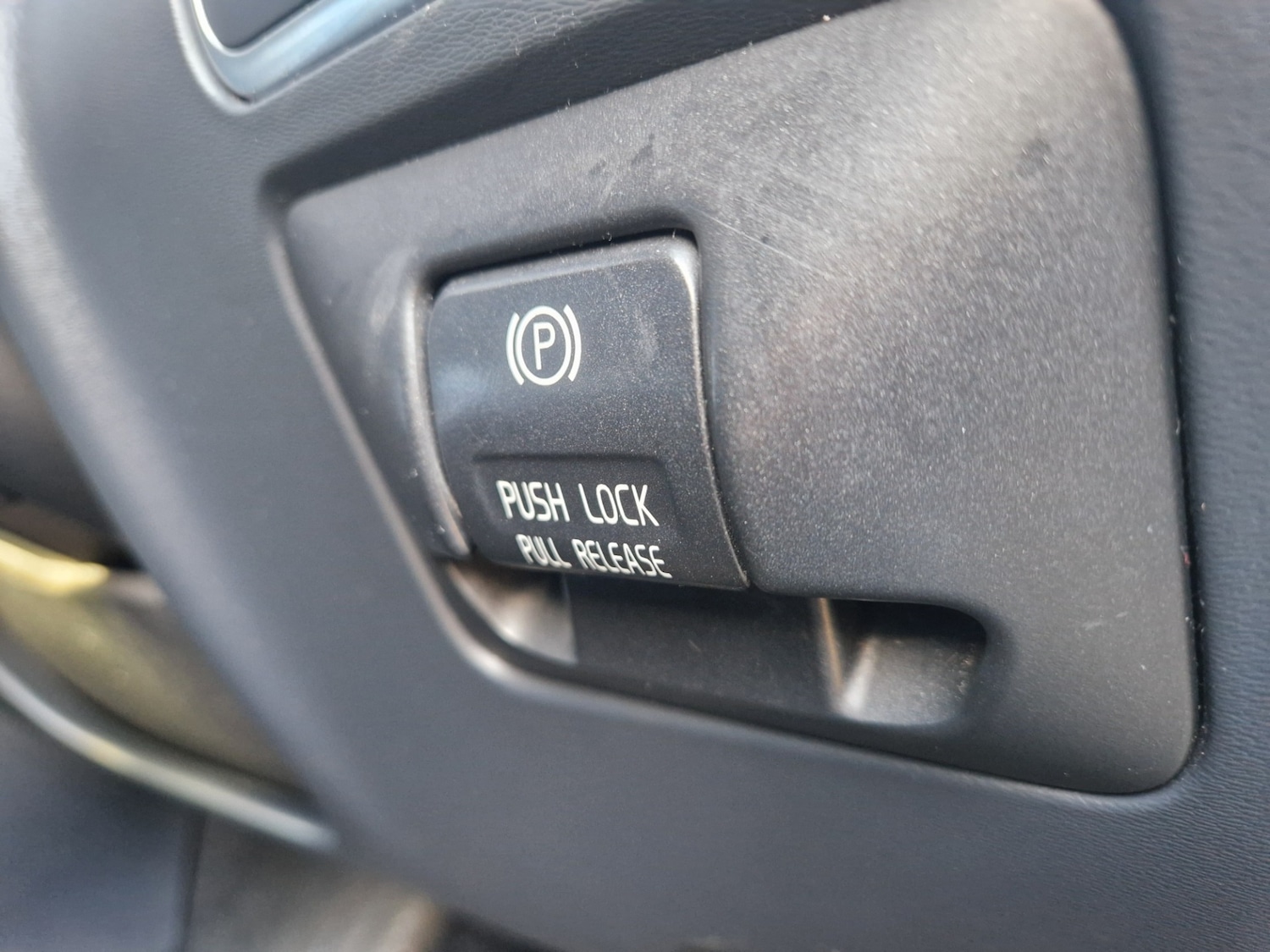 Used Volvo XC60 2014 for sale - 76741610: Photo 36