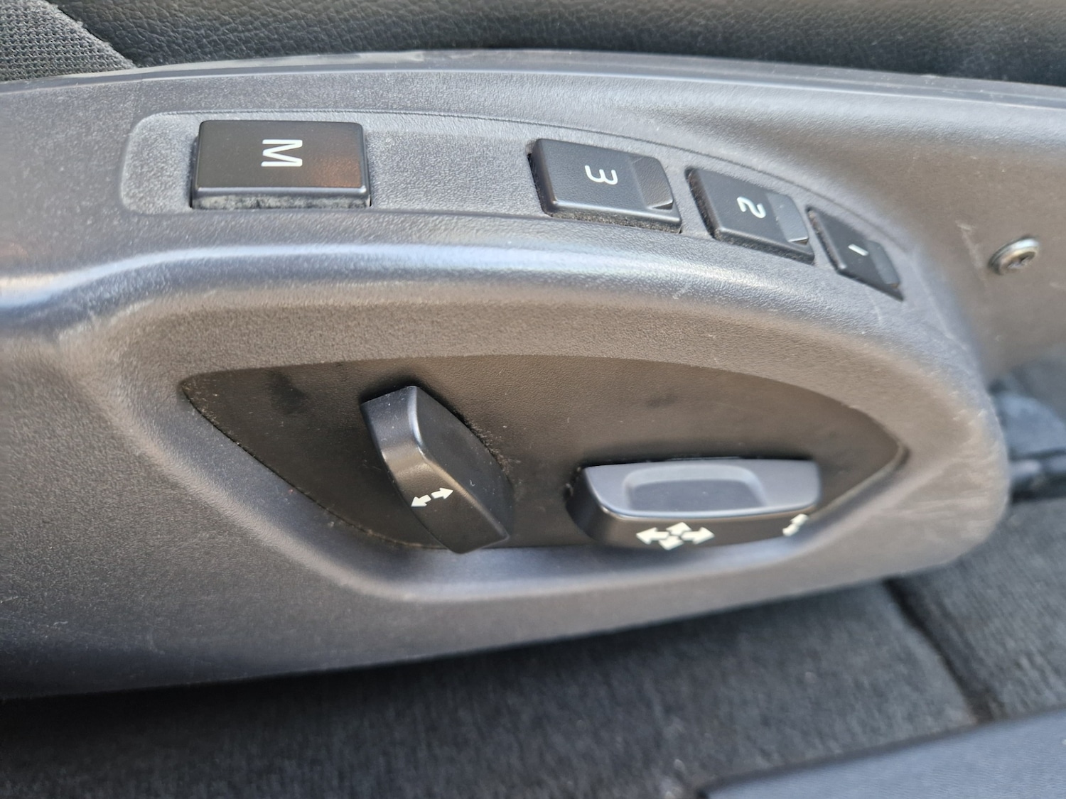 Used Volvo XC60 2014 for sale - 76741610: Photo 38