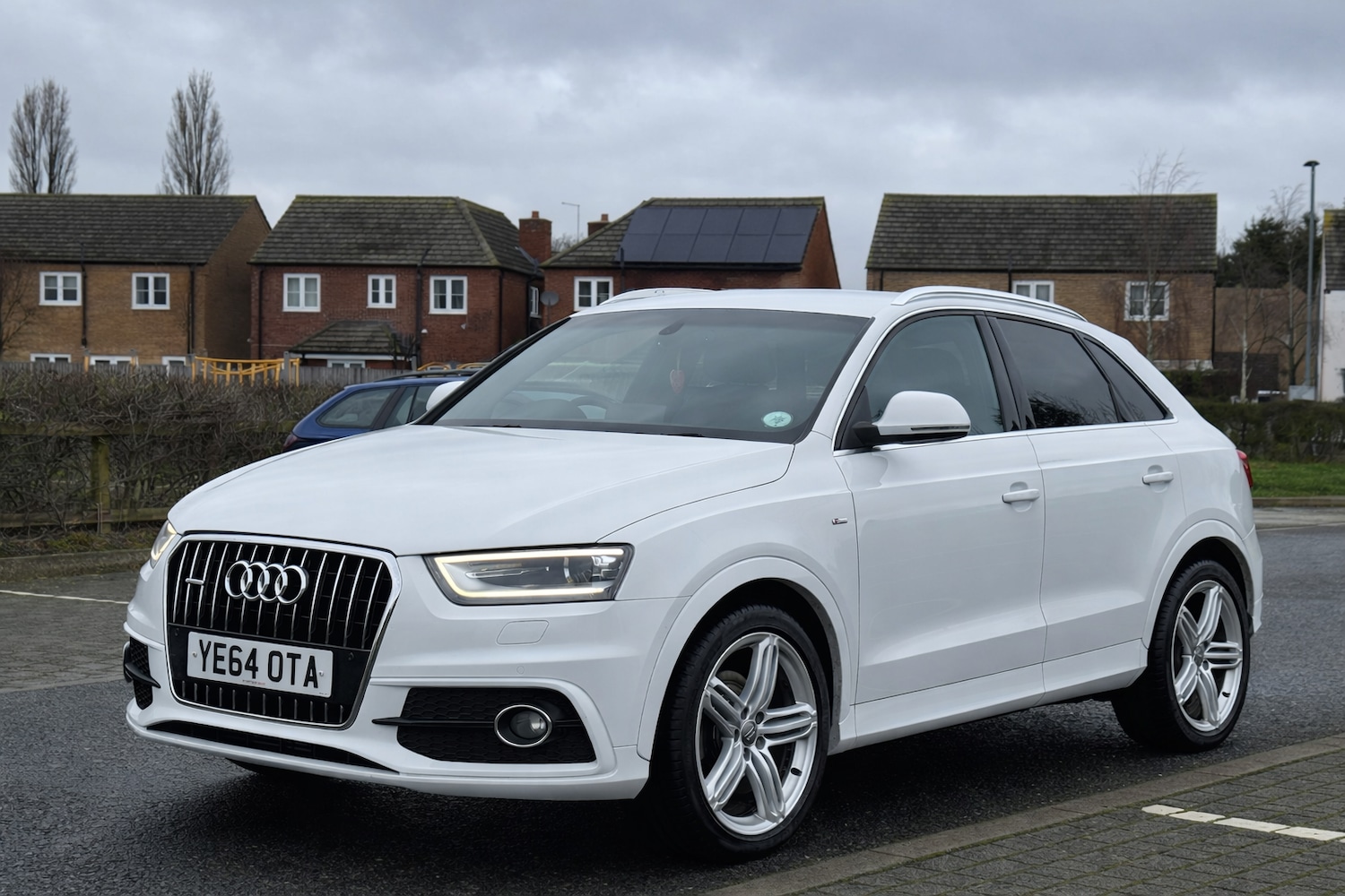 Used Audi Q3 2015 for sale - 77532464: Photo 3