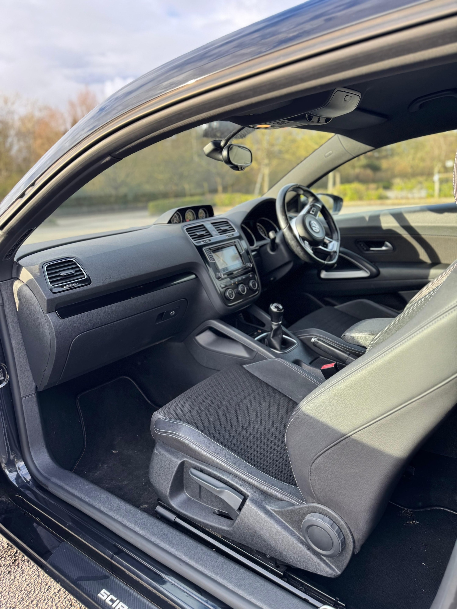 Used Volkswagen Scirocco 2016 for sale - 77704082: Photo 16