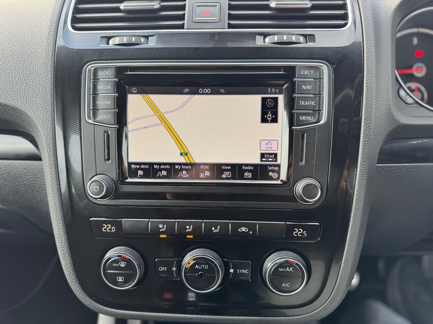 Used Volkswagen Scirocco 2016 for sale - 77704082: Photo 24