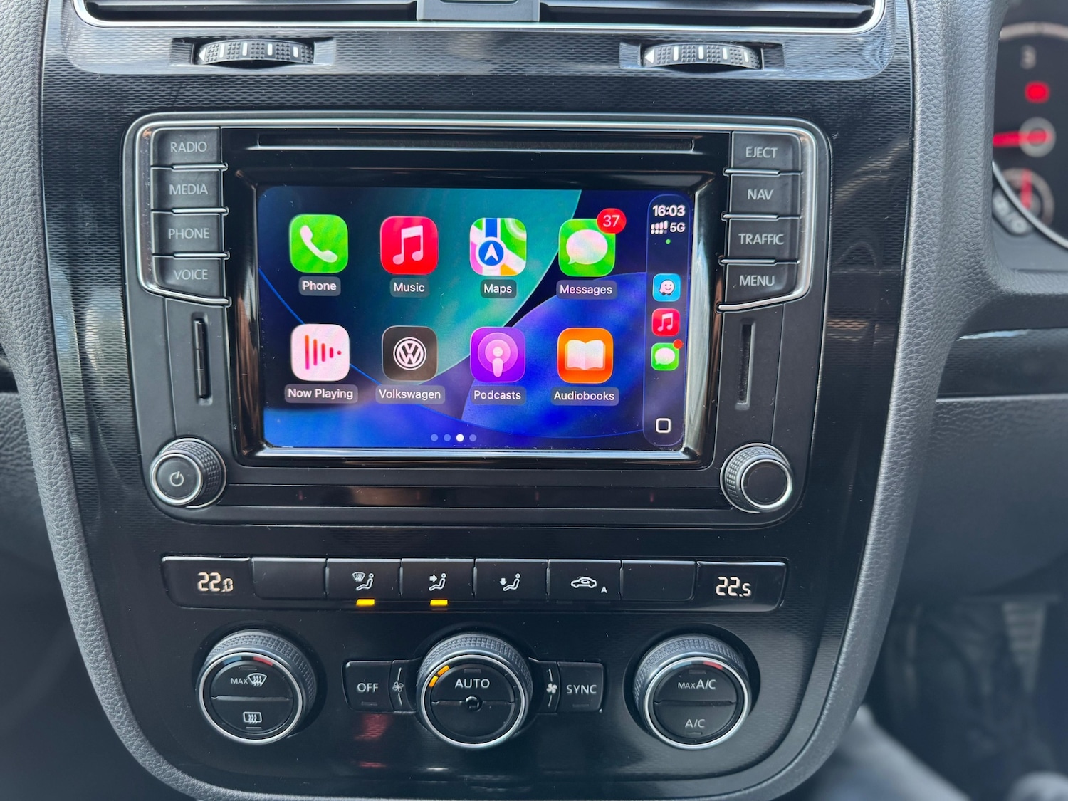 Used Volkswagen Scirocco 2016 for sale - 77704082: Photo 28