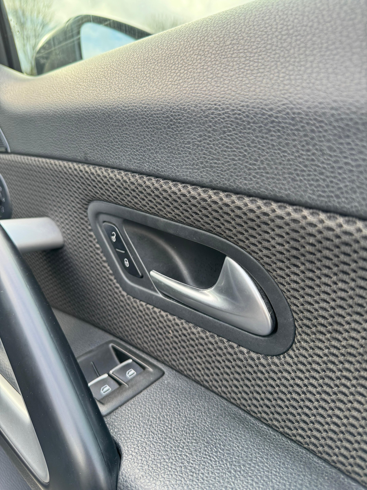 Used Volkswagen Scirocco 2016 for sale - 77704082: Photo 34