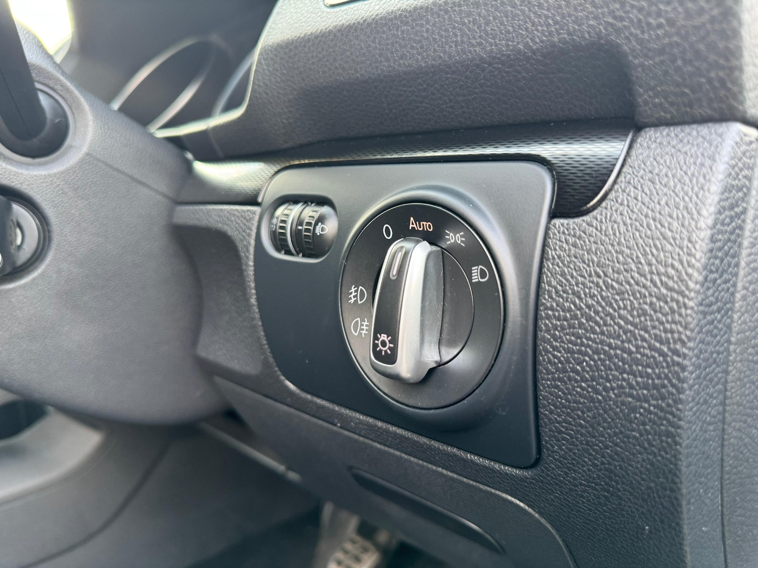 Used Volkswagen Scirocco 2016 for sale - 77704082: Photo 36