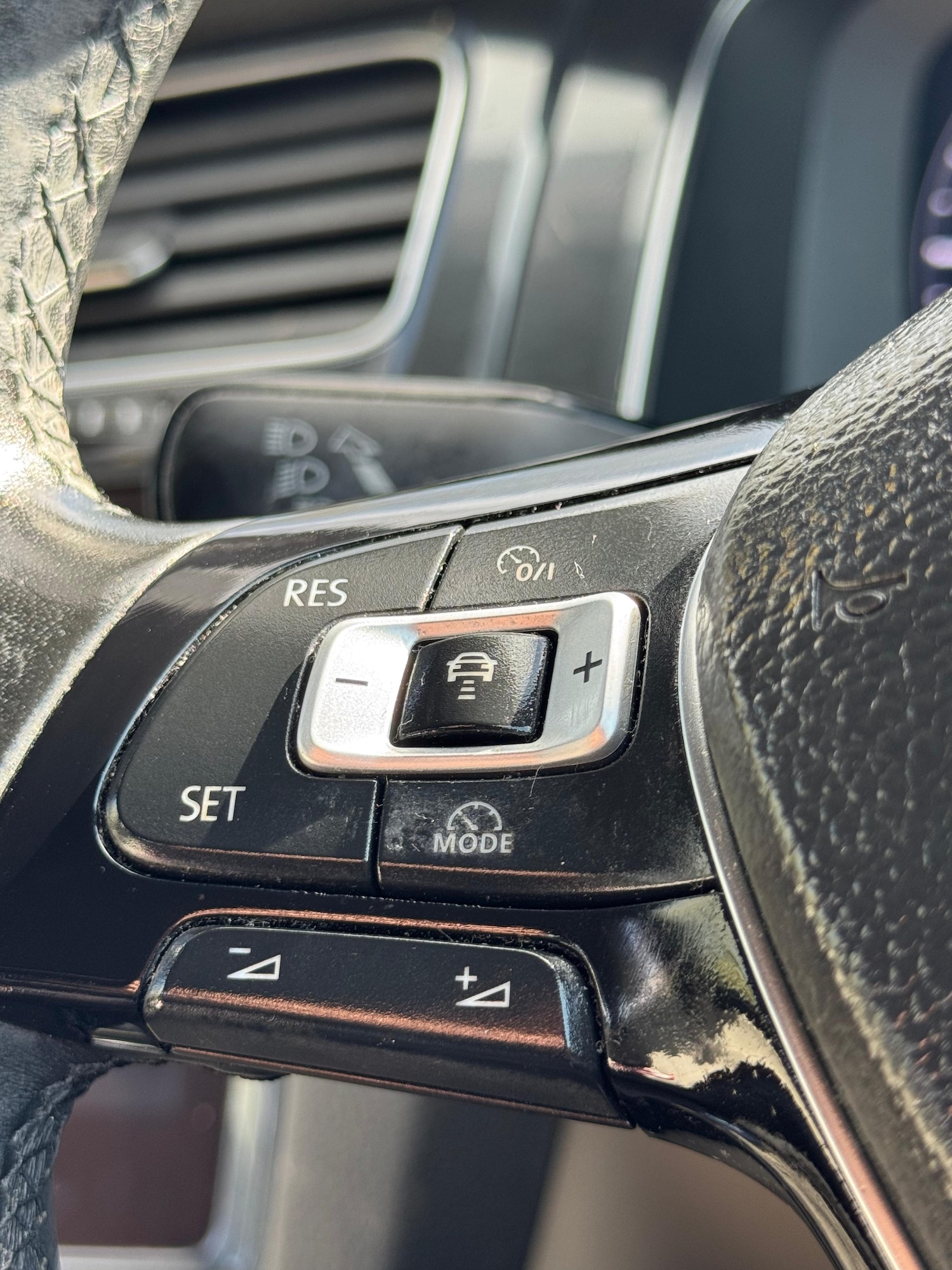 Used Volkswagen Golf 2017 for sale - 78162158: Photo 37