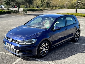 Used Volkswagen Golf 2017 for sale - 78162158: Photo