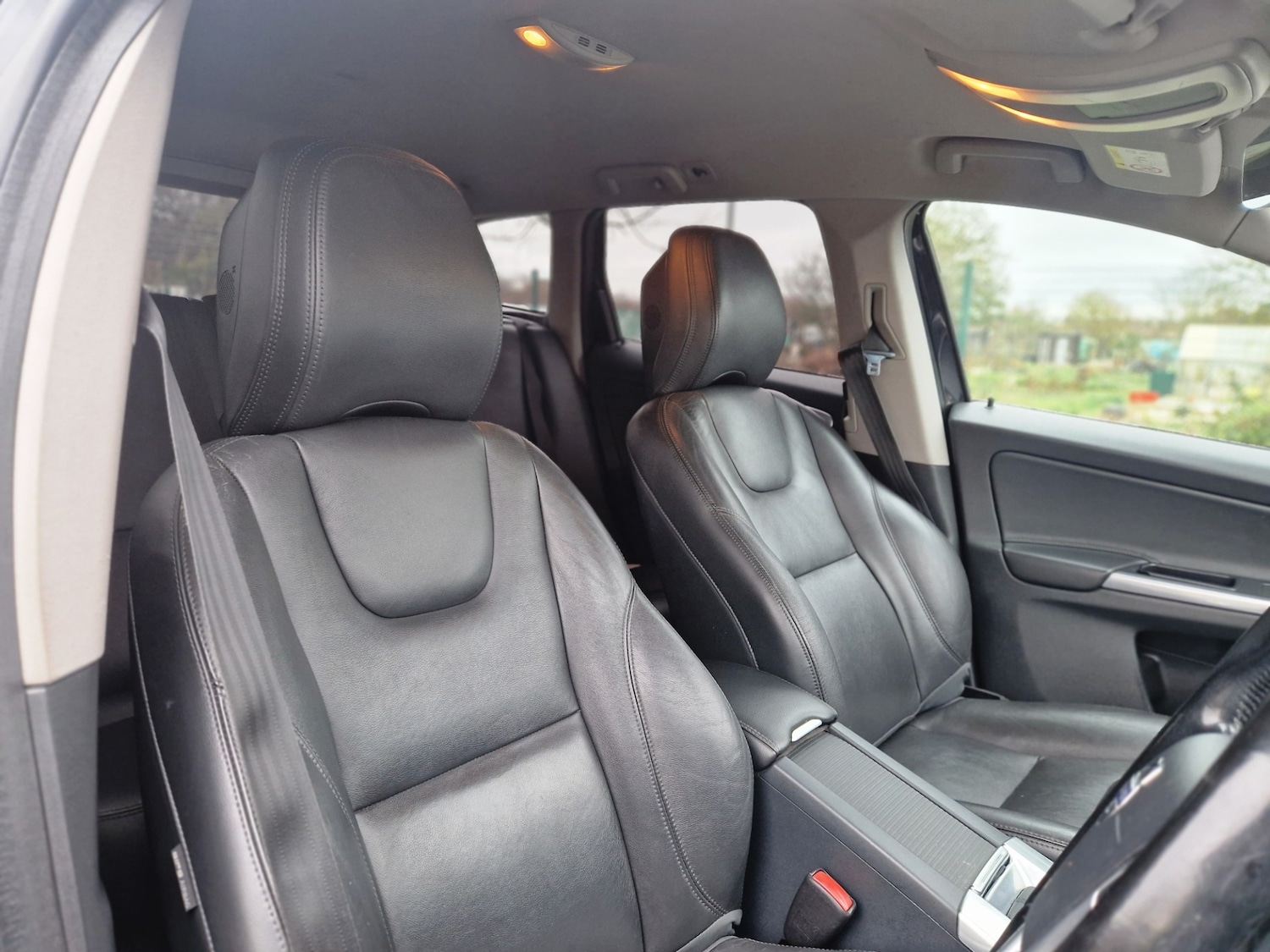 Used Volvo XC60 2014 for sale - 76616095: Photo 13