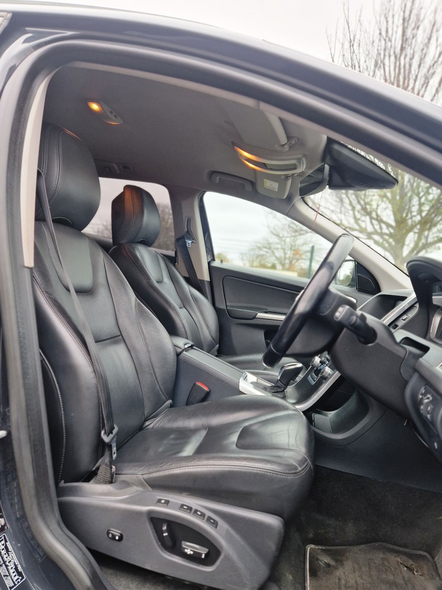 Used Volvo XC60 2014 for sale - 76616095: Photo 14