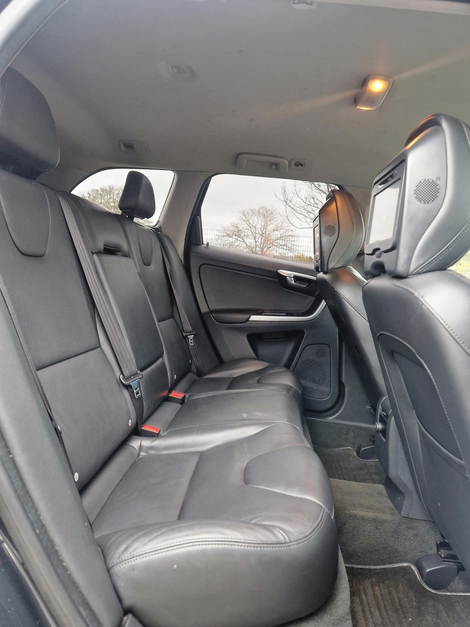 Used Volvo XC60 2014 for sale - 76616095: Photo 16