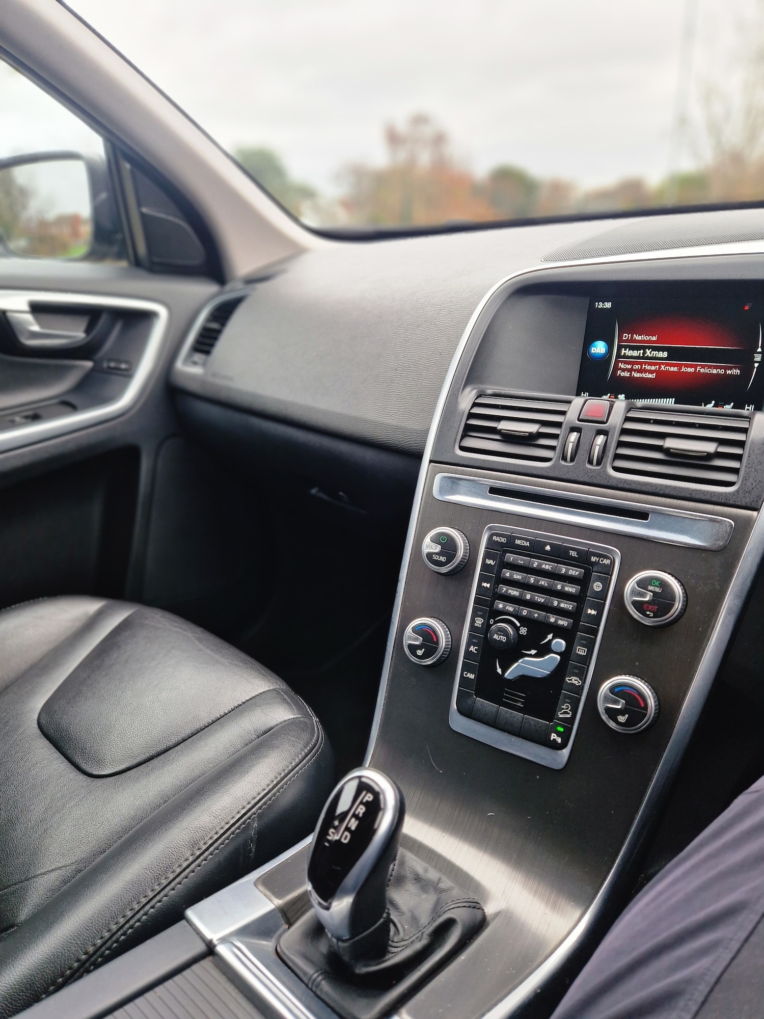 Used Volvo XC60 2014 for sale - 76616095: Photo 27