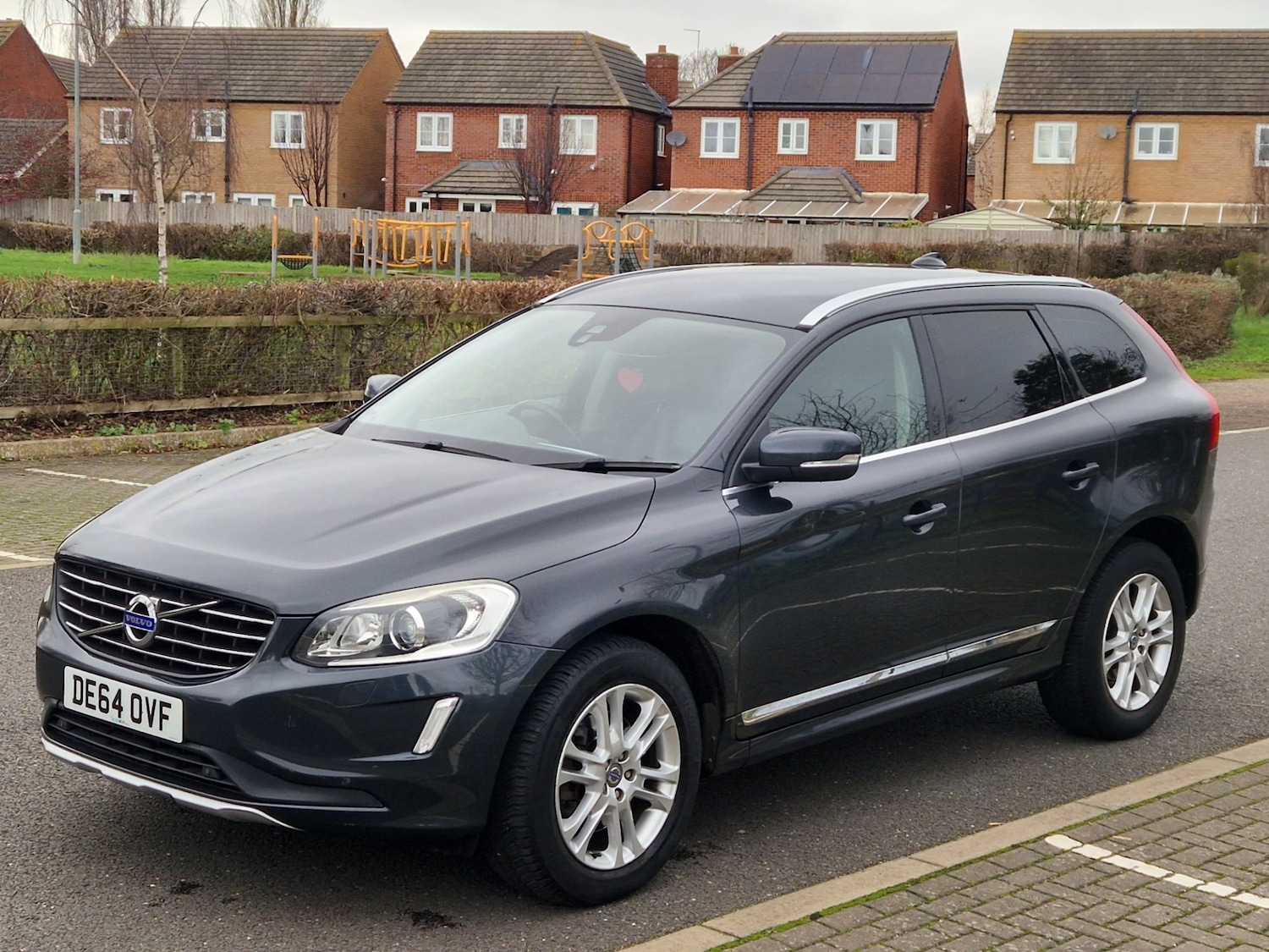 Used Volvo XC60 2014 for sale - 76616095: Photo 4