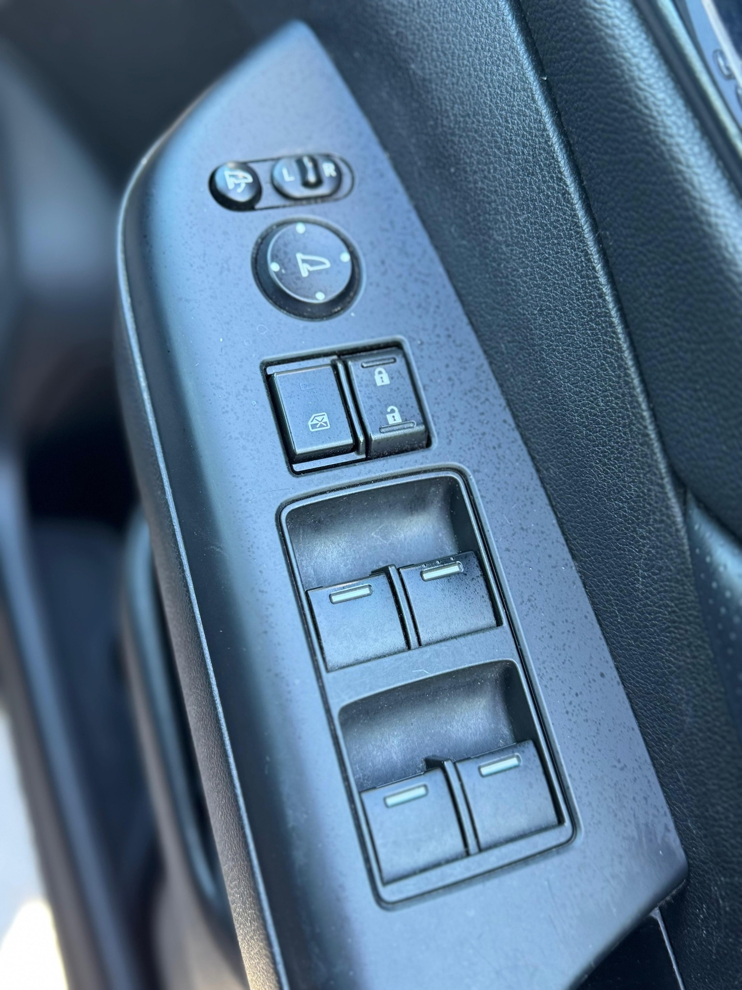 Used Honda CR-V 2015 for sale - 78145015: Photo 39