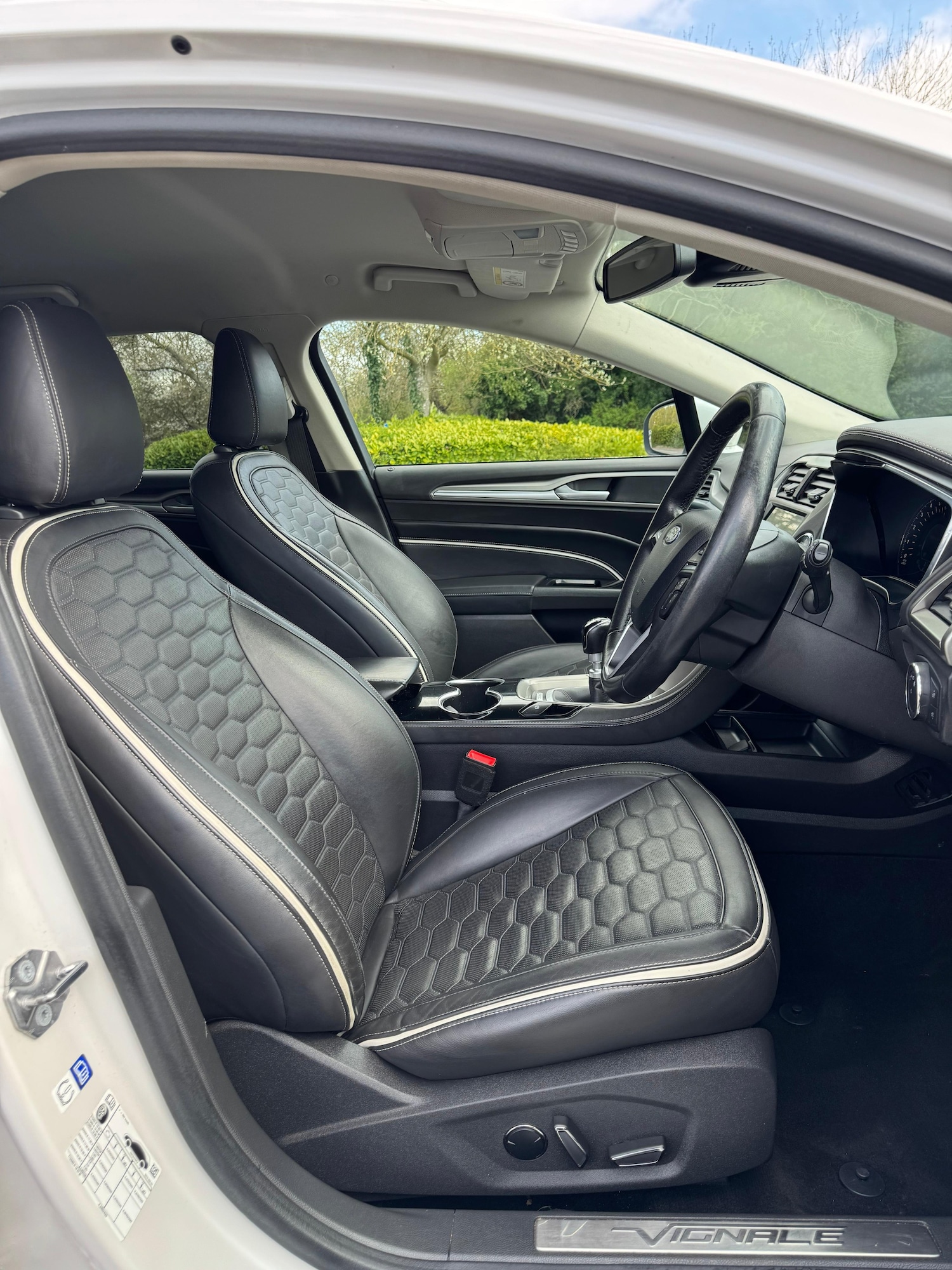 Used Ford Mondeo 2018 for sale - 78108068: Photo 35