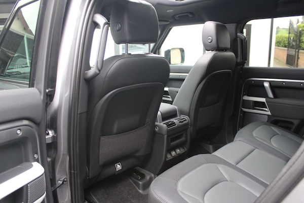 Used Land Rover Defender 110 2023 for sale - 76166395: Photo 29