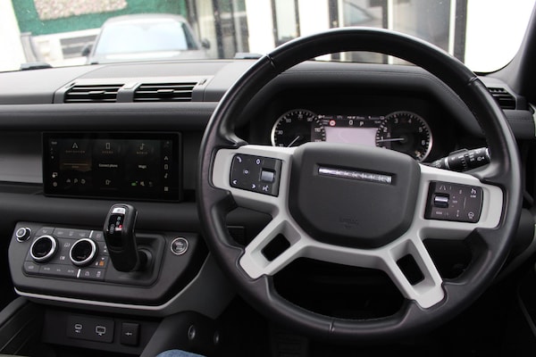 Used Land Rover Defender 110 2023 for sale - 76166395: Photo 38
