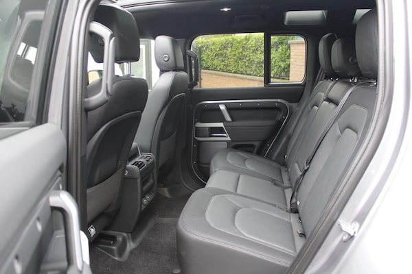 Used Land Rover Defender 110 2023 for sale - 76166395: Photo 7