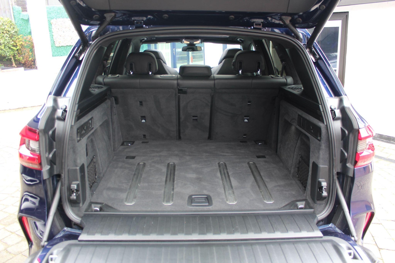 Vehicle 44