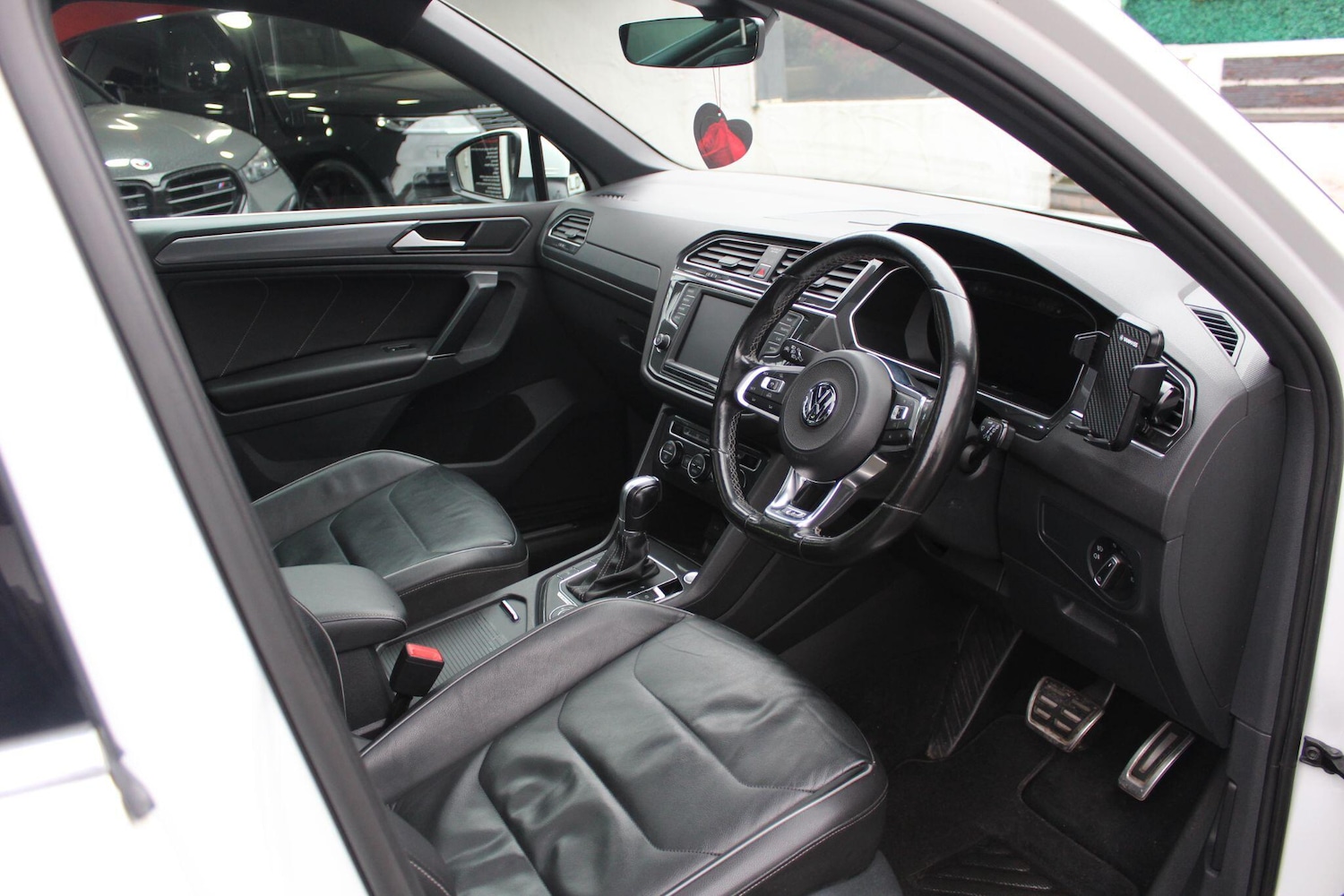 Used Volkswagen Tiguan 2016 for sale - 76573102: Photo 19