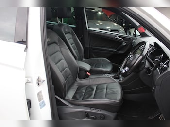 Used Volkswagen Tiguan 2016 for sale - 76573102: Photo