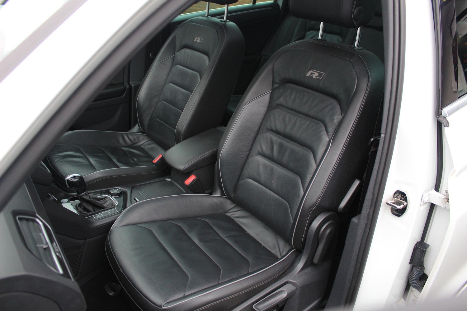 Used Volkswagen Tiguan 2016 for sale - 76573102: Photo 9