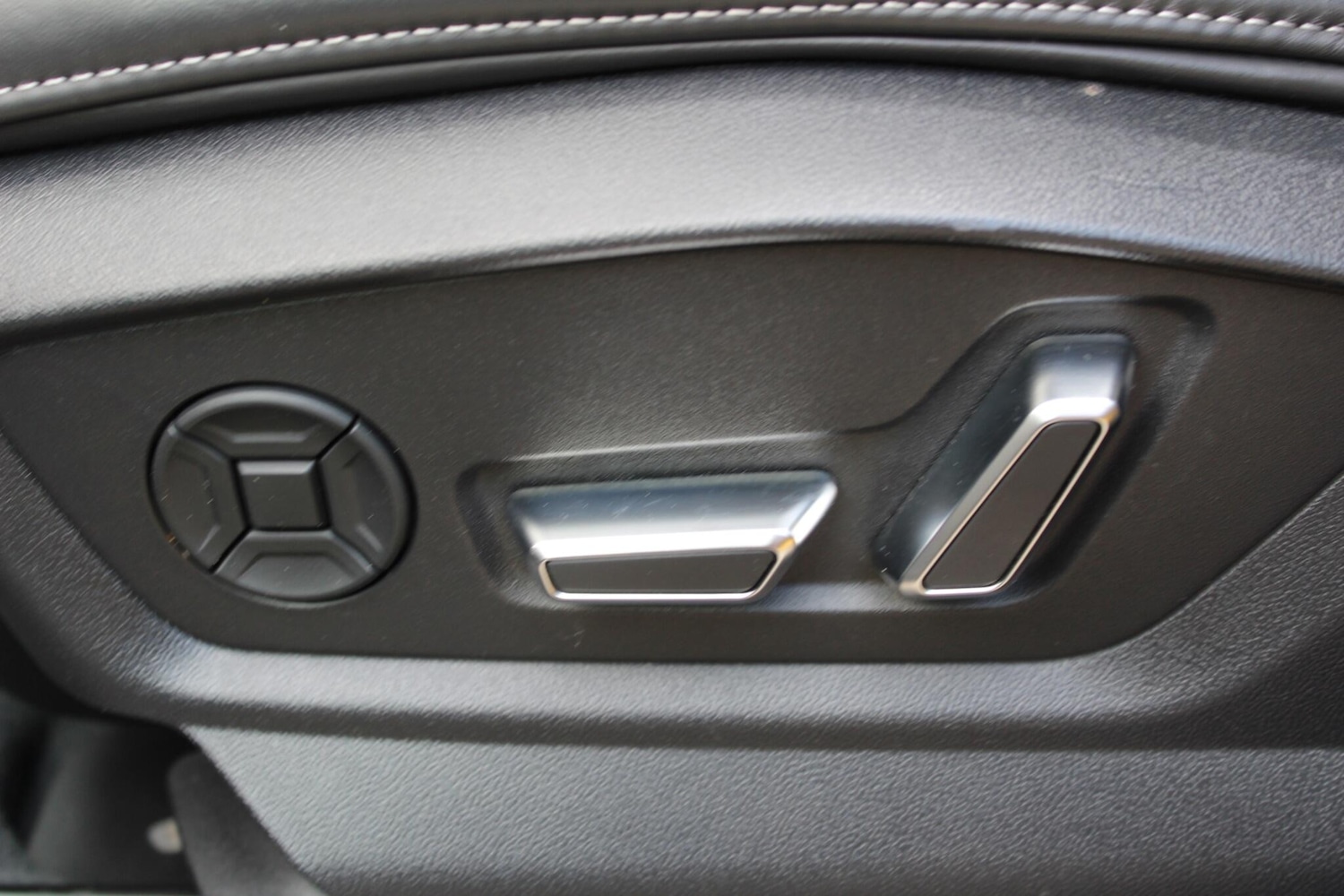 Used Audi Q8 2020 for sale - 76485452: Photo 56