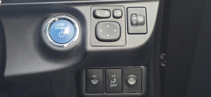 Used Toyota Yaris 2014 for sale - 77632310: Photo 42