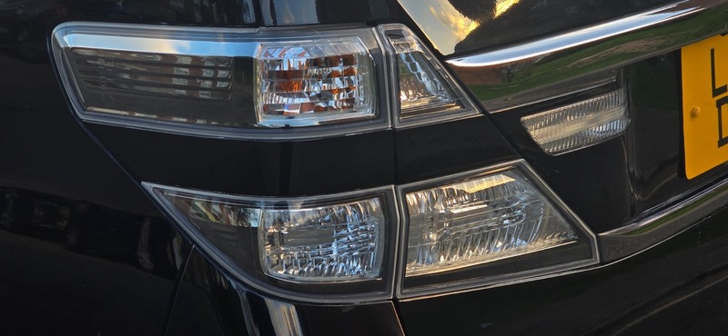 Used Toyota Vellfire 2012 for sale - 76605370: Photo 14