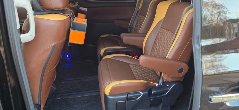 Used Toyota Vellfire 2012 for sale - 76605370: Photo 25