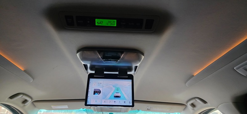 Used Toyota Vellfire 2012 for sale - 76605370: Photo 31